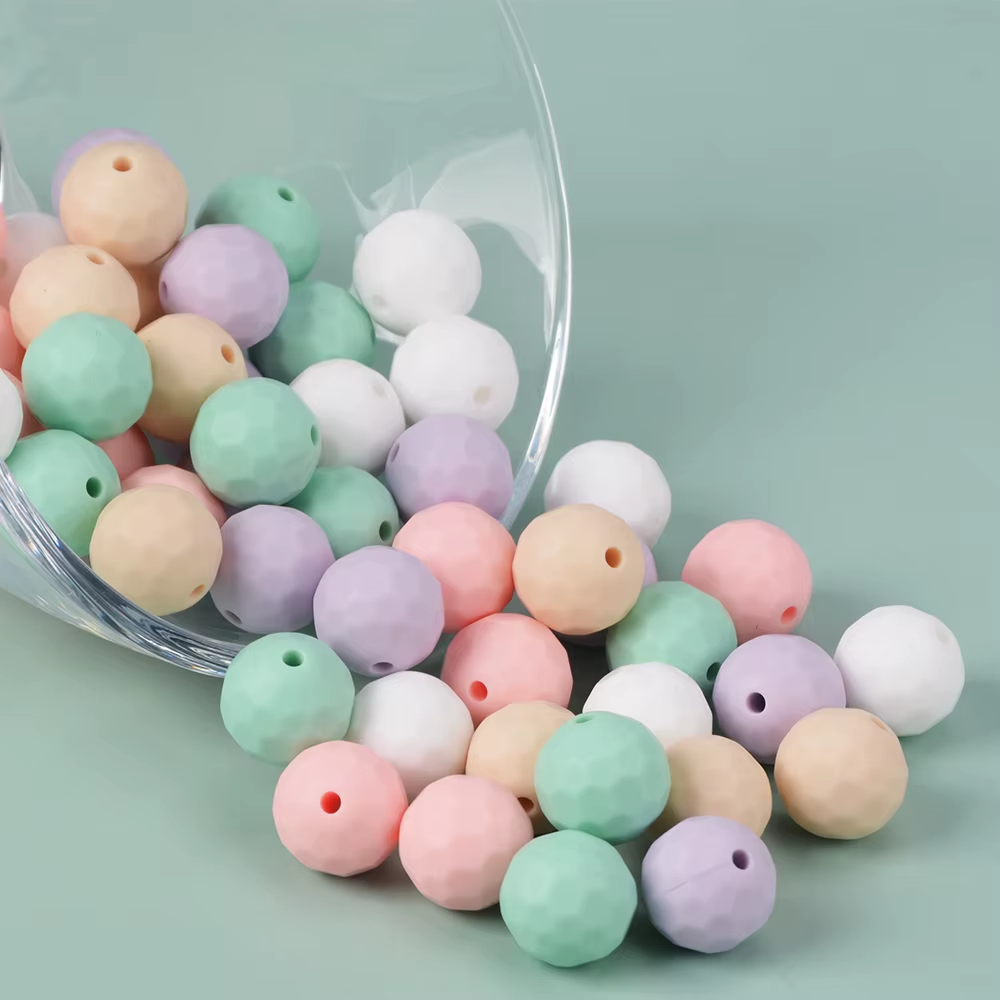 Faceted Round Shape 15mm Silicone Beads