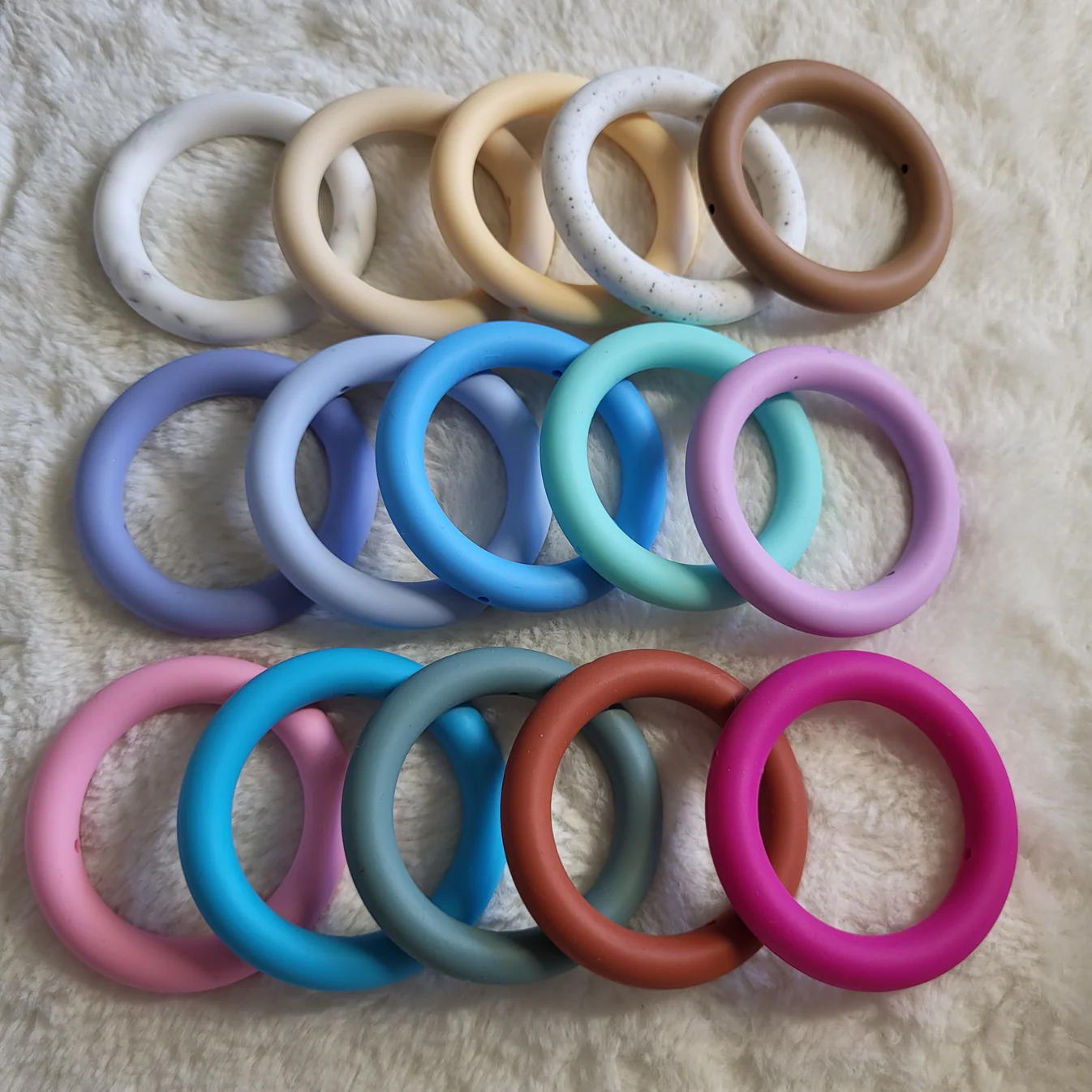 65mm Silicone Solid Round Rings for Car Charms and Beading Jewelry Making