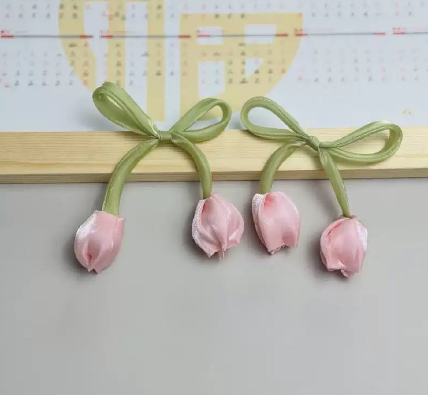 Pretty Tulip Flower Patch, Cute Floral Applique for Bags, Dress, Gown, Bow Knot DIY, Hats, Hair Accessories, Brooch, Clothing Sewing Supply