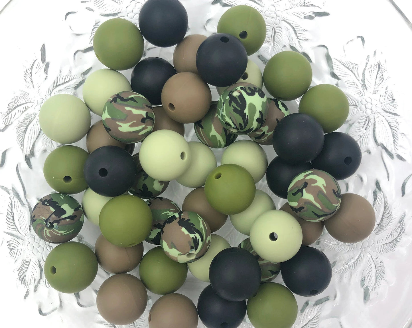 50pcs 15mm Silicone Solid and Printed Round Beads Mix Kits for Beadable Pen Keychain Car Charm Crafting Jewelry Making DIY Bracelet Wristlets Cup Charms Handmade Craft Supplies