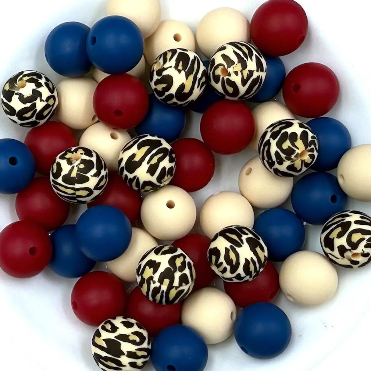 50pcs 15mm Silicone Solid and Printed Round Beads Mix Kits for Beadable Pen Keychain Car Charm Crafting Jewelry Making DIY Bracelet Wristlets Cup Charms Handmade Craft Supplies