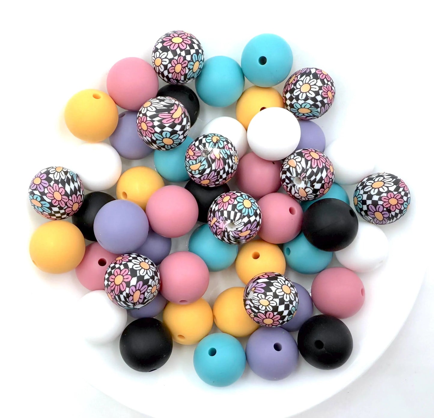 50pcs 15mm Silicone Solid and Printed Round Beads Mix Kits for Beadable Pen Keychain Car Charm Crafting Jewelry Making DIY Bracelet Wristlets Cup Charms Handmade Craft Supplies