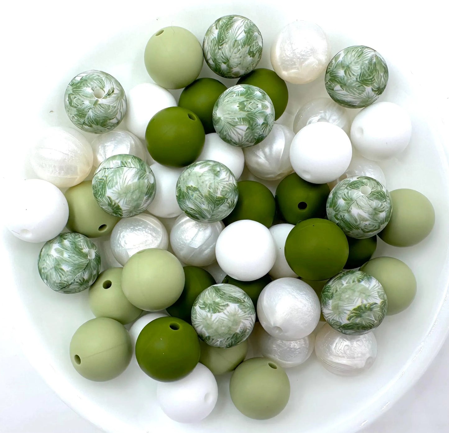 50pcs 15mm Silicone Solid and Printed Round Beads Mix Kits for Beadable Pen Keychain Car Charm Crafting Jewelry Making DIY Bracelet Wristlets Cup Charms Handmade Craft Supplies