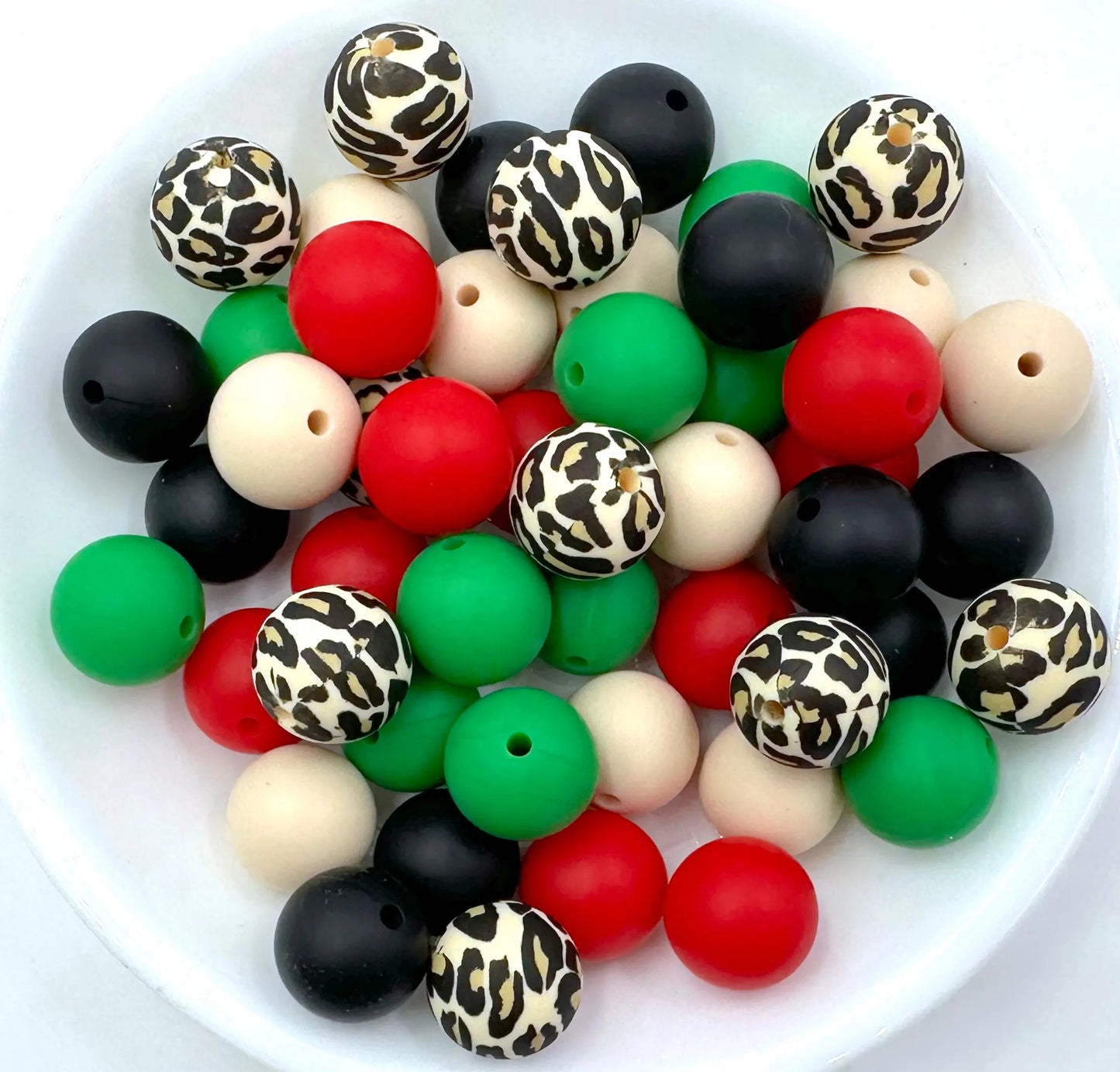 50pcs 15mm Silicone Solid and Printed Round Beads Mix Kits for Beadable Pen Keychain Car Charm Crafting Jewelry Making DIY Bracelet Wristlets Cup Charms Handmade Craft Supplies