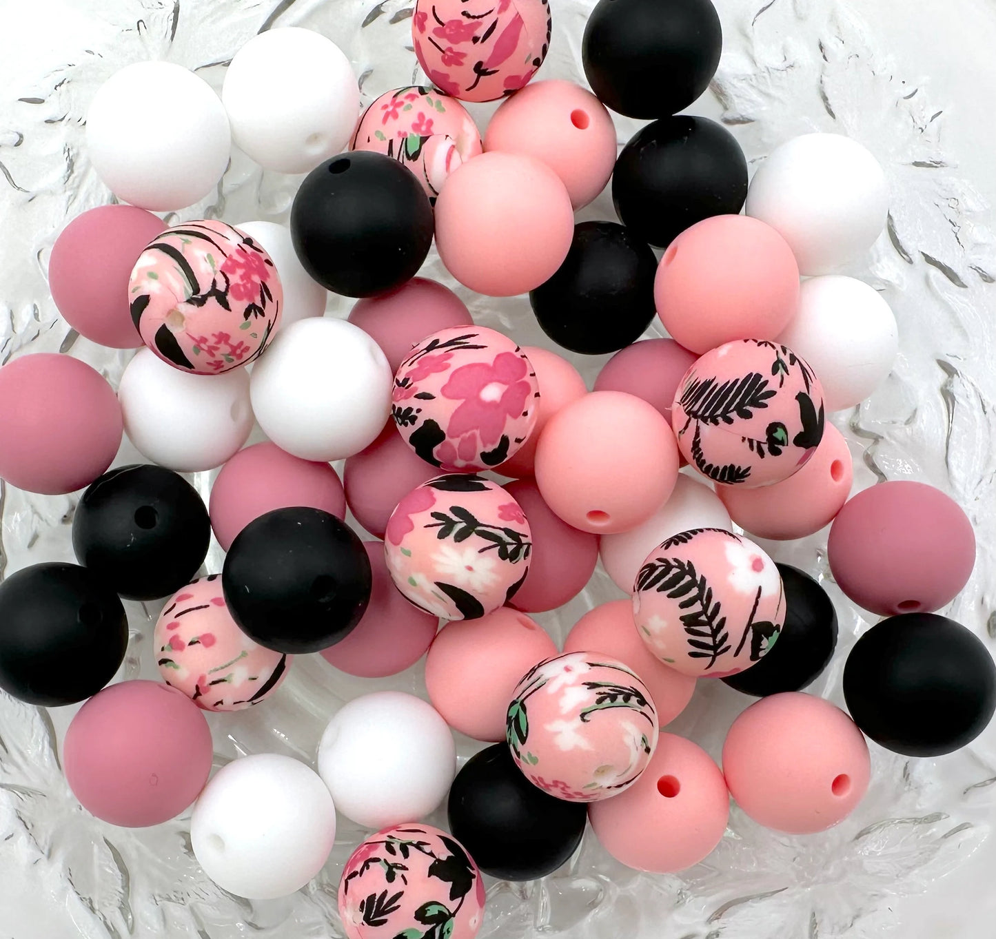 50pcs 15mm Silicone Solid and Printed Round Beads Mix Kits for Beadable Pen Keychain Car Charm Crafting Jewelry Making DIY Bracelet Wristlets Cup Charms Handmade Craft Supplies