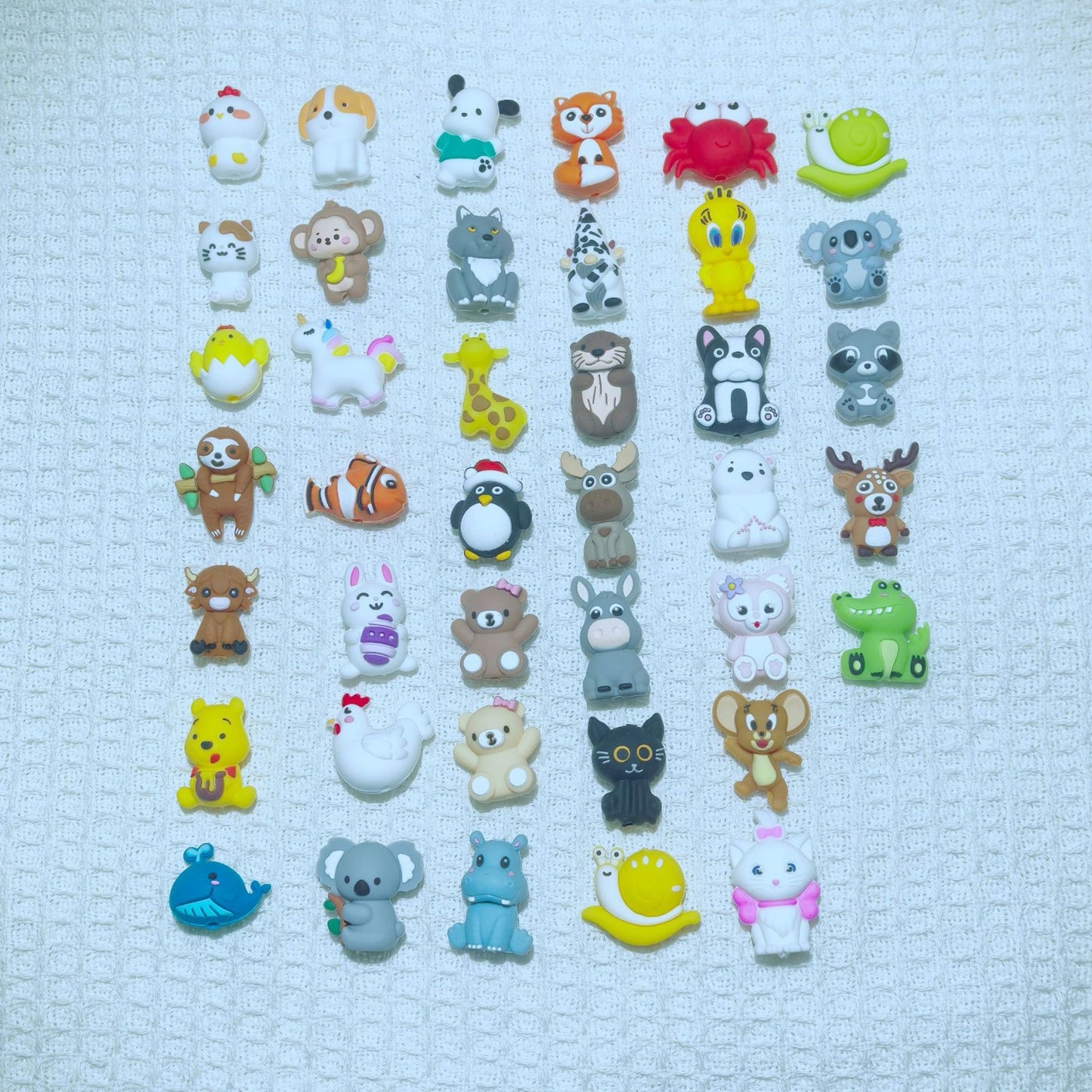 50$ For 150 Pieces On Sale Silicone Focal Beads, Random Mix